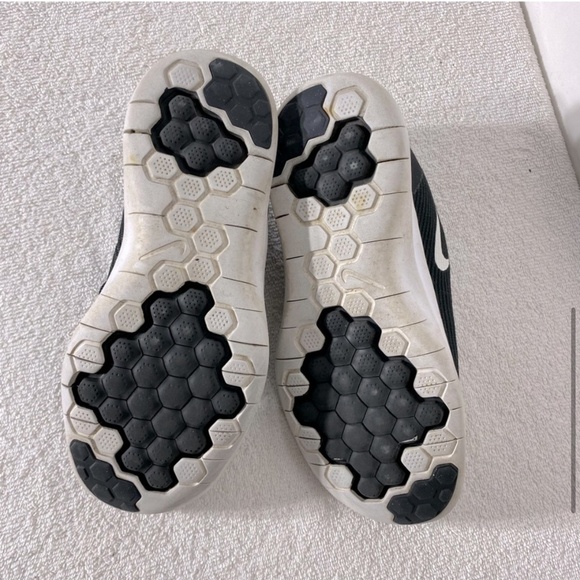 Nike Flex Rn 2018 Black Athletic Trainers Running Shoes Activewear Shoes 7.5 - Picture 6 of 14